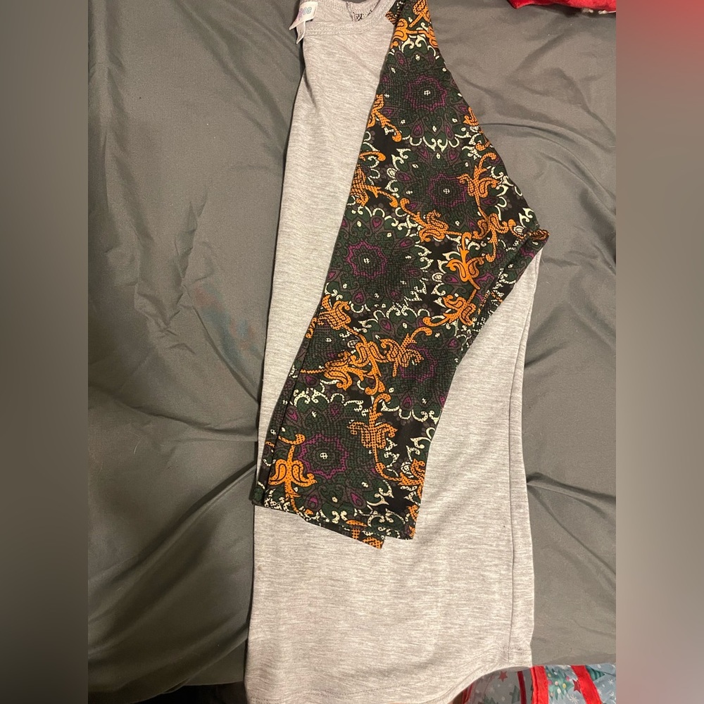 Lularoe Randy, Size Large - Picture 2 of 3